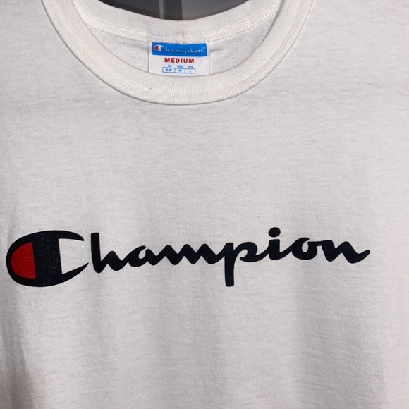Champion tshirt - Picture 2 of 2